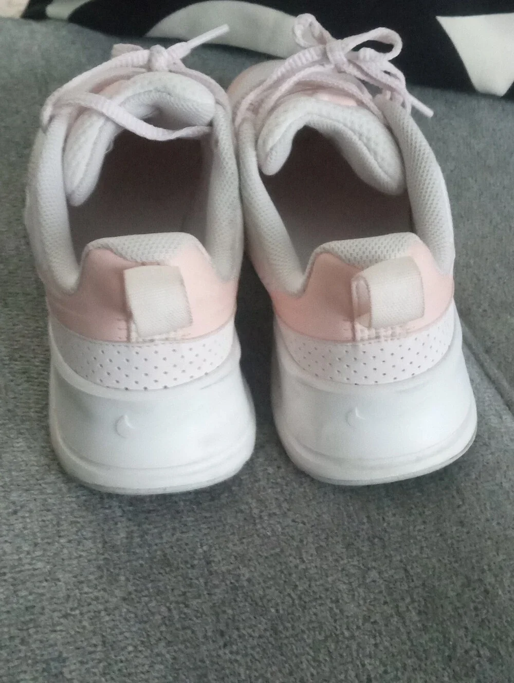 Nike Women’s Pale Pink Athletic Sneakers
